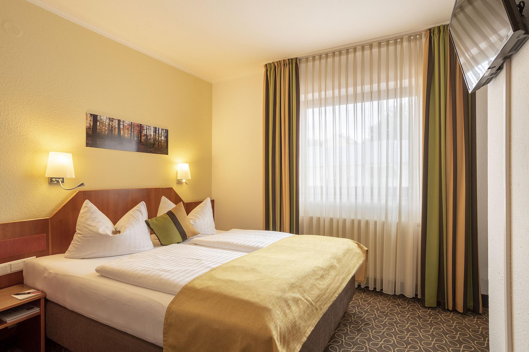 Kleefelder Hof Hotel Hannover Exterior photo