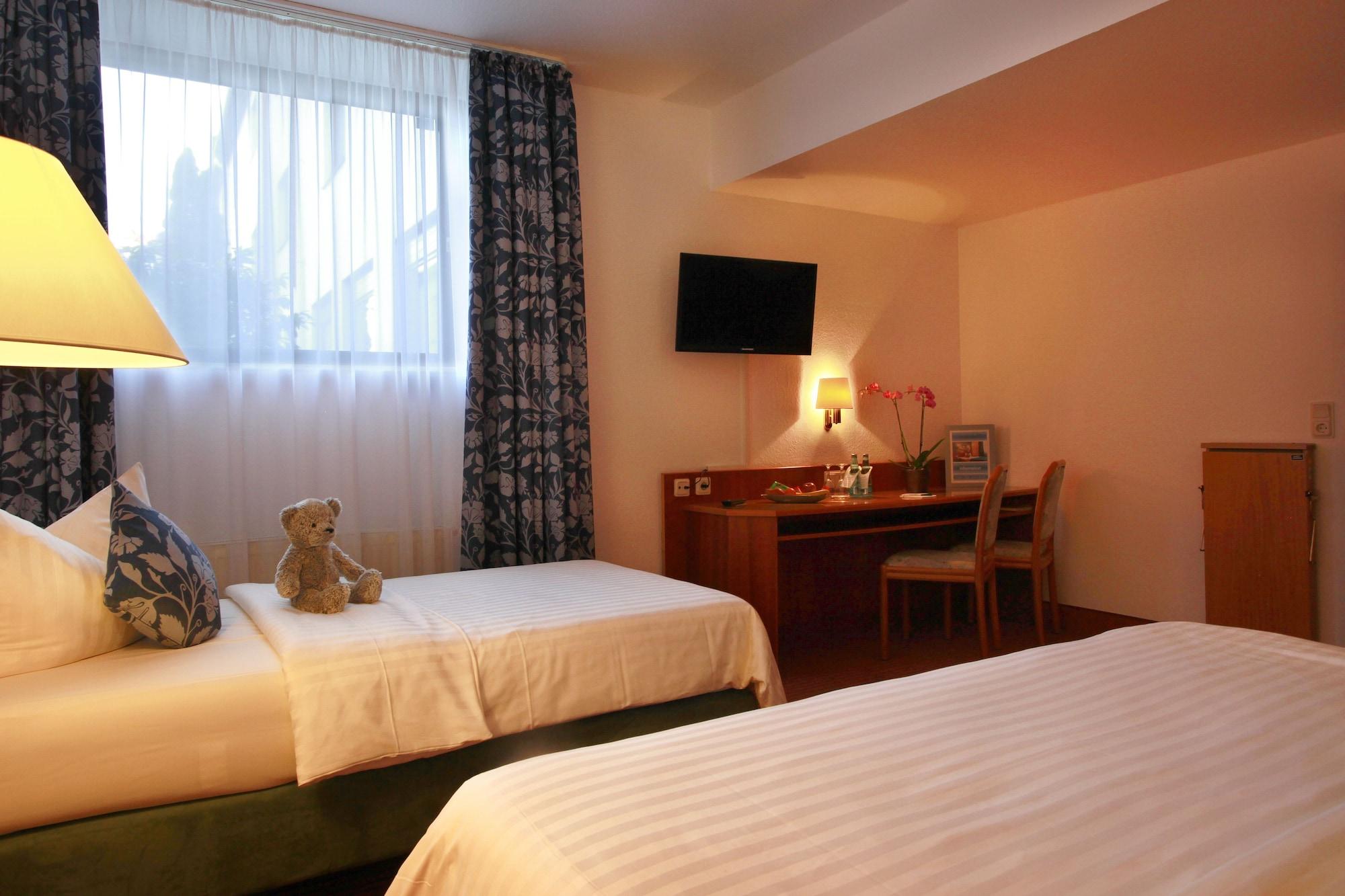 Kleefelder Hof Hotel Hannover Exterior photo