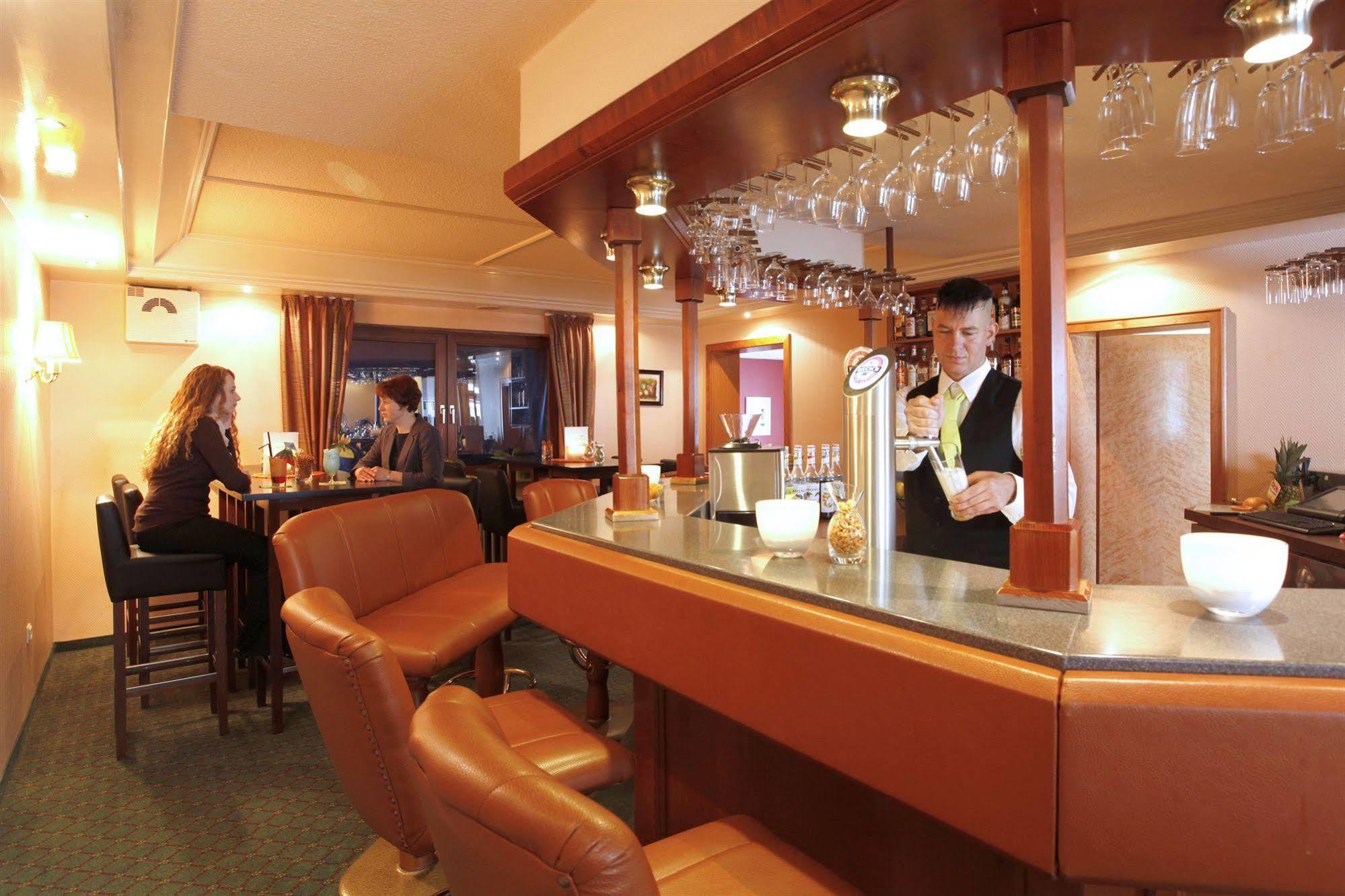 Kleefelder Hof Hotel Hannover Exterior photo